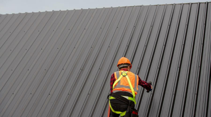 Professional metal roof installation services in Coahoma, MS